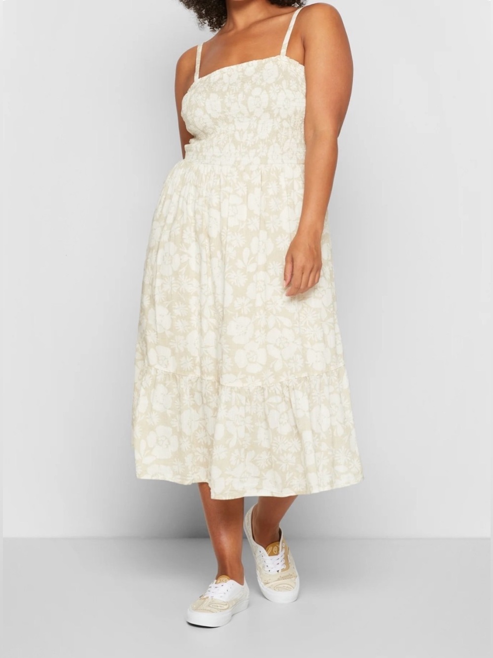 Gap Smocked Floral Midi Dress Beige Cream Tiered Cottagecore Size L - Picture 1 of 8
